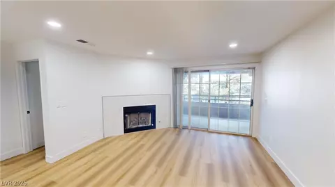 2200 S Fort Apache Rd #2047, Las Vegas, NV 89117