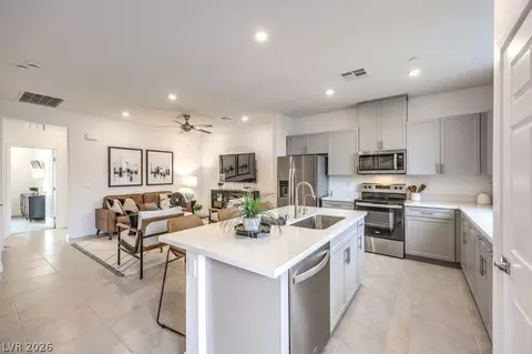 6110 Garden Oasis St, Las Vegas, NV 89148