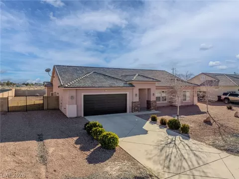 4641 Honey Locust Dr, Pahrump, NV 89061