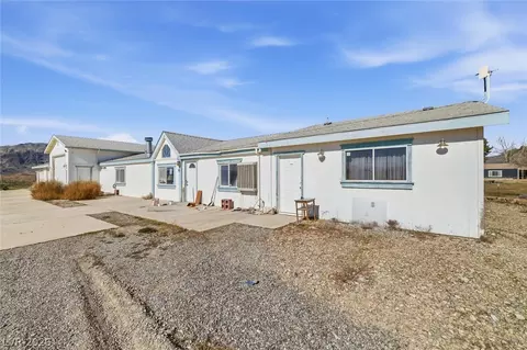 5640 Johnnie Mine St, Pahrump, NV 89060