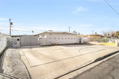 5133 Sun Valley Dr, Las Vegas, NV 89122