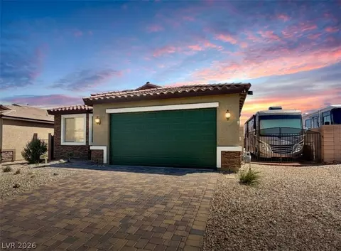 2081 Hunt Woods Ct, Laughlin, NV 89029