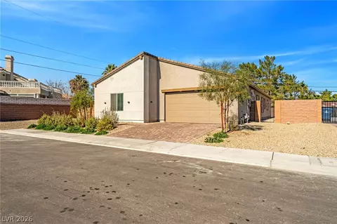 2706 Song Point Ave, Las Vegas, NV 89121