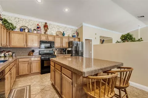 Kitchen - 189 Ruby Ridge Ave, Henderson, NV 89002 photo 3 of 3