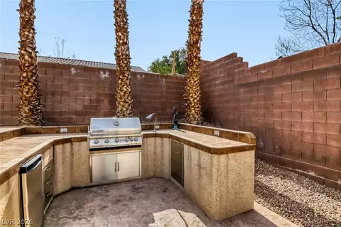Exterior - 189 Ruby Ridge Ave, Henderson, NV 89002 photo 5 of 8
