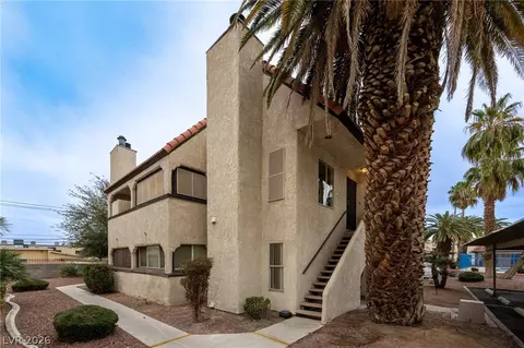 5040 Spencer St #D, Las Vegas, NV 89119