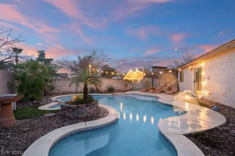 5121 Peaceful Pond Ave, Las Vegas, NV 89131