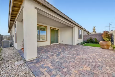 10082 Sangria Sunrise Ave, Las Vegas, NV 89143