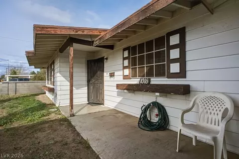 1016 Mezpah St, Las Vegas, NV 89106