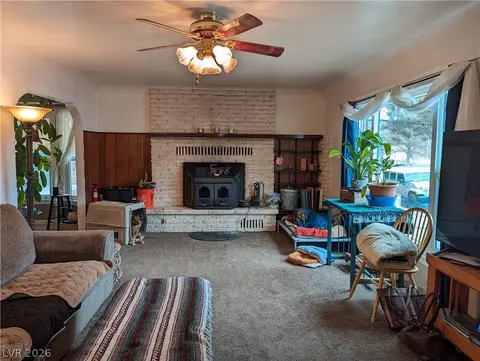 Living - 561 Main St, Caliente, NV 89008 photo 2 of 3