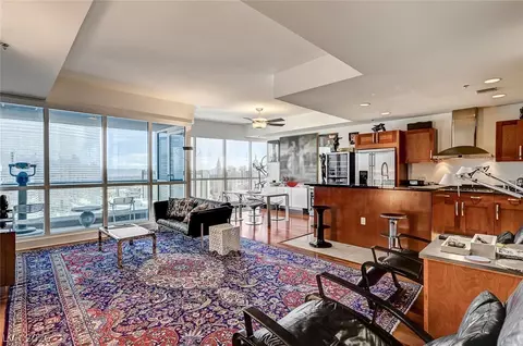 4525 Dean Martin Dr #2909, Las Vegas, NV 89103