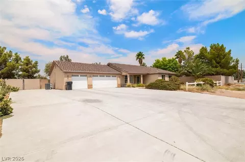 30 Diamond Bar Rd, Pahrump, NV 89048