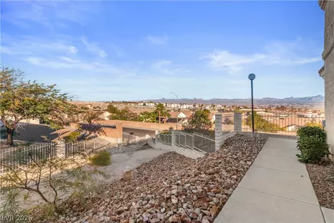 Exterior - 2184 Camel Mesa Dr, Laughlin, NV 89029 photo 10 of 21