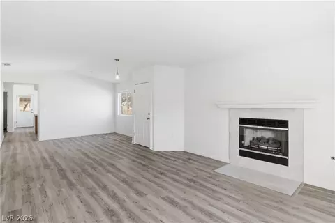 Living - 2184 Camel Mesa Dr, Laughlin, NV 89029 photo 7 of 10