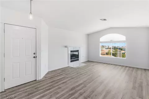 Living - 2184 Camel Mesa Dr, Laughlin, NV 89029 photo 5 of 10