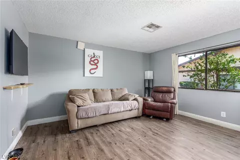 5713 Smoke Ranch Rd #D, Las Vegas, NV 89108