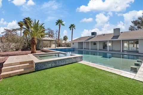 2065 Lindell Rd, Las Vegas, NV 89146