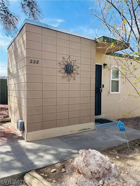 228 E Van Wagenen St, Henderson, NV 89015