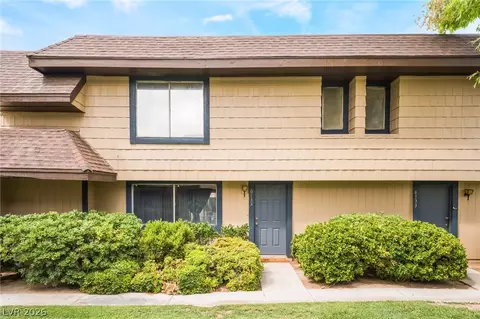 6135 Meadowgrass Ln, Las Vegas, NV 89103