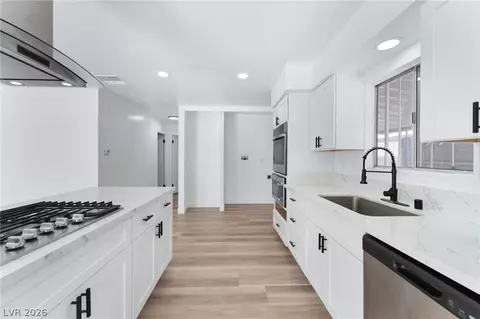 4980 Ridge Dr, Las Vegas, NV 89103