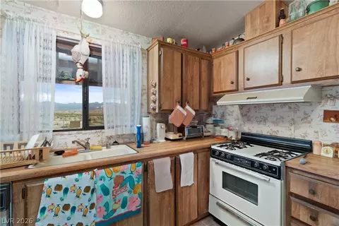 1609 Cajon Ct, Laughlin, NV 89029 photo 9