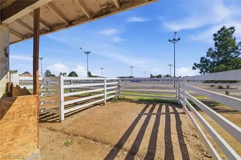 5440 Escondido St, Las Vegas, NV 89119