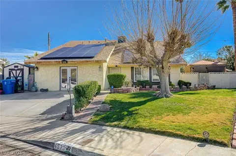 4523 Catherine Ln, Las Vegas, NV 89121