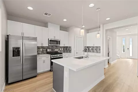 8629 Ensworth St #105, Las Vegas, NV 89123