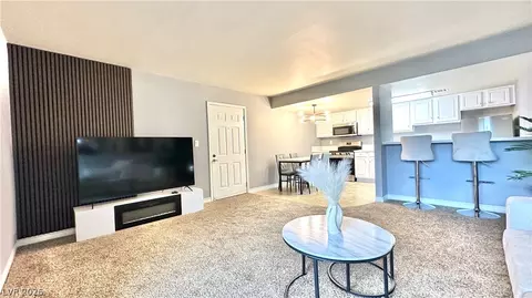 4410 Sandy River Dr #23, Las Vegas, NV 89103