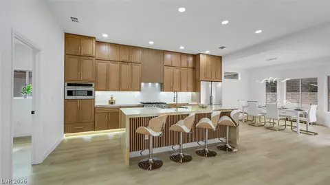 3013 Abercorn Dr, Las Vegas, NV 89134