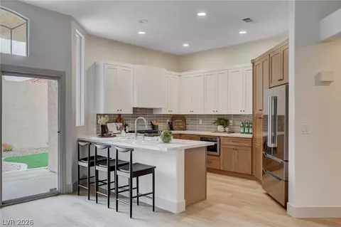 2408 La Sierra St, Las Vegas, NV 89134