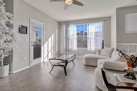 5855 Valley Dr #2169, North Las Vegas, NV 89031