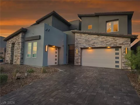 270 Shaded Canyon Dr, Henderson, NV 89012