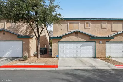 5240 Steinbrenner Ln, Las Vegas, NV 89118