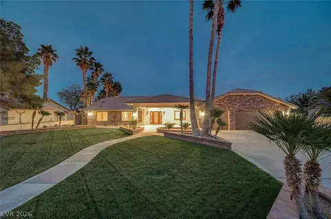 8030 La Cienega St, Las Vegas, NV 89123