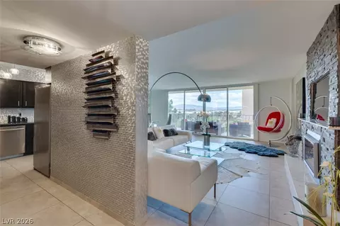 205 E Harmon #807, Las Vegas, NV 89169