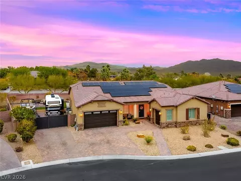 9818 Blistering Sun Ave, Las Vegas, NV 89149