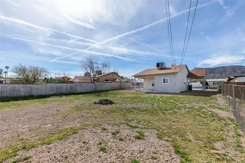 Exterior - 254 W Basic Rd, Henderson, NV 89015 photo 7 of 9