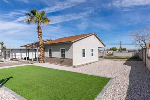Exterior - 254 W Basic Rd, Henderson, NV 89015 photo 2 of 9