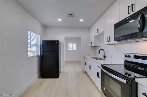 Kitchen - 254 W Basic Rd, Henderson, NV 89015 photo 2 of 5