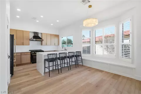 4736 Monument Valley Rd, Las Vegas, NV 89129