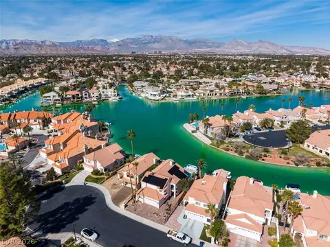 3157 Waterside Cir, Las Vegas, NV 89117