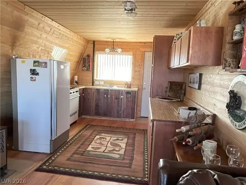 Kitchen - 2407 E 2850 S, Brian Head, UT 84719 photo 1 of 2