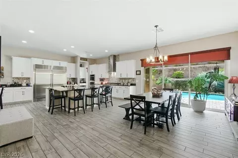317 Elder View Dr, Las Vegas, NV 89138