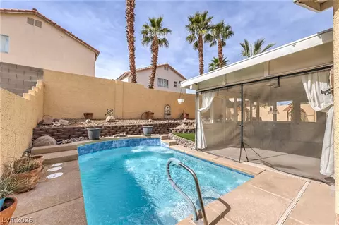 1005 Rainbow Meadows Dr, Las Vegas, NV 89128
