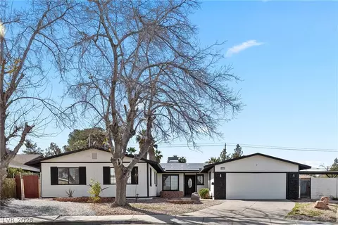 4213 Greenhill Dr, Las Vegas, NV 89121