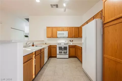 4960 Mascaro Dr, Las Vegas, NV 89122