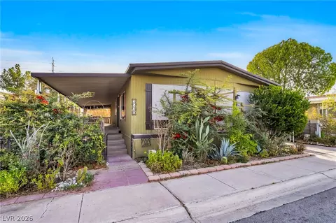 3530 Katmai Dr, Las Vegas, NV 89122