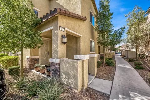 828 Grand Country Ave, North Las Vegas, NV 89086