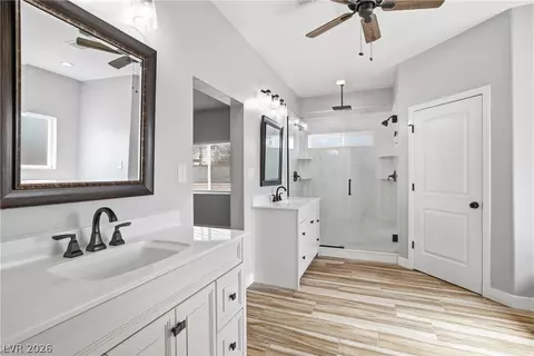 Bath - 3156 Mateuse St, Logandale, NV 89021 photo 1 of 2